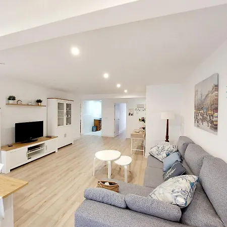 Apto Ramon Y Cajal,1- Centrico Y Cerca De Playa San Lorenzo-3hab Garaje Opc Apartmán