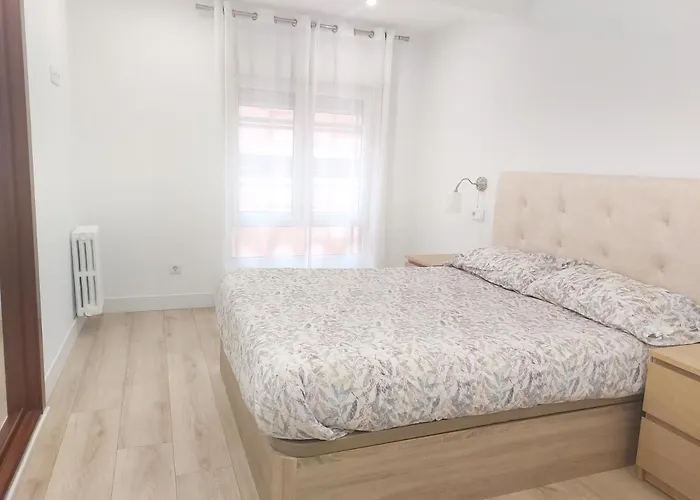 Apto Ramón Y Cajal,1- Céntrico Y Cerca De Playa San Lorenzo-3hab Garaje Opc